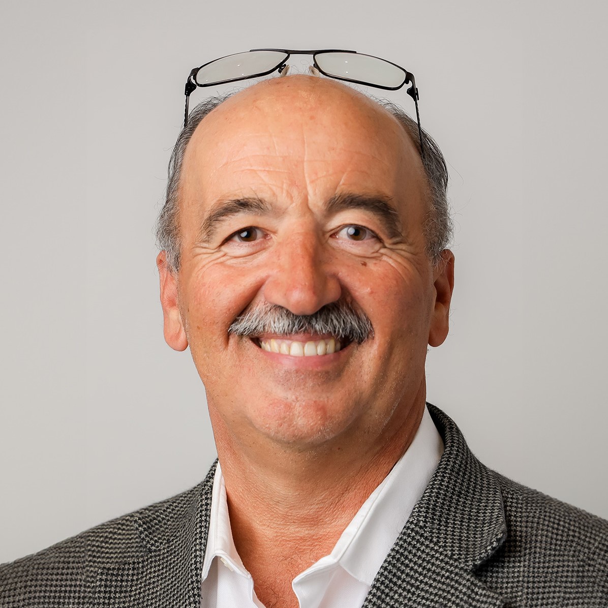 George Margelis 醫生